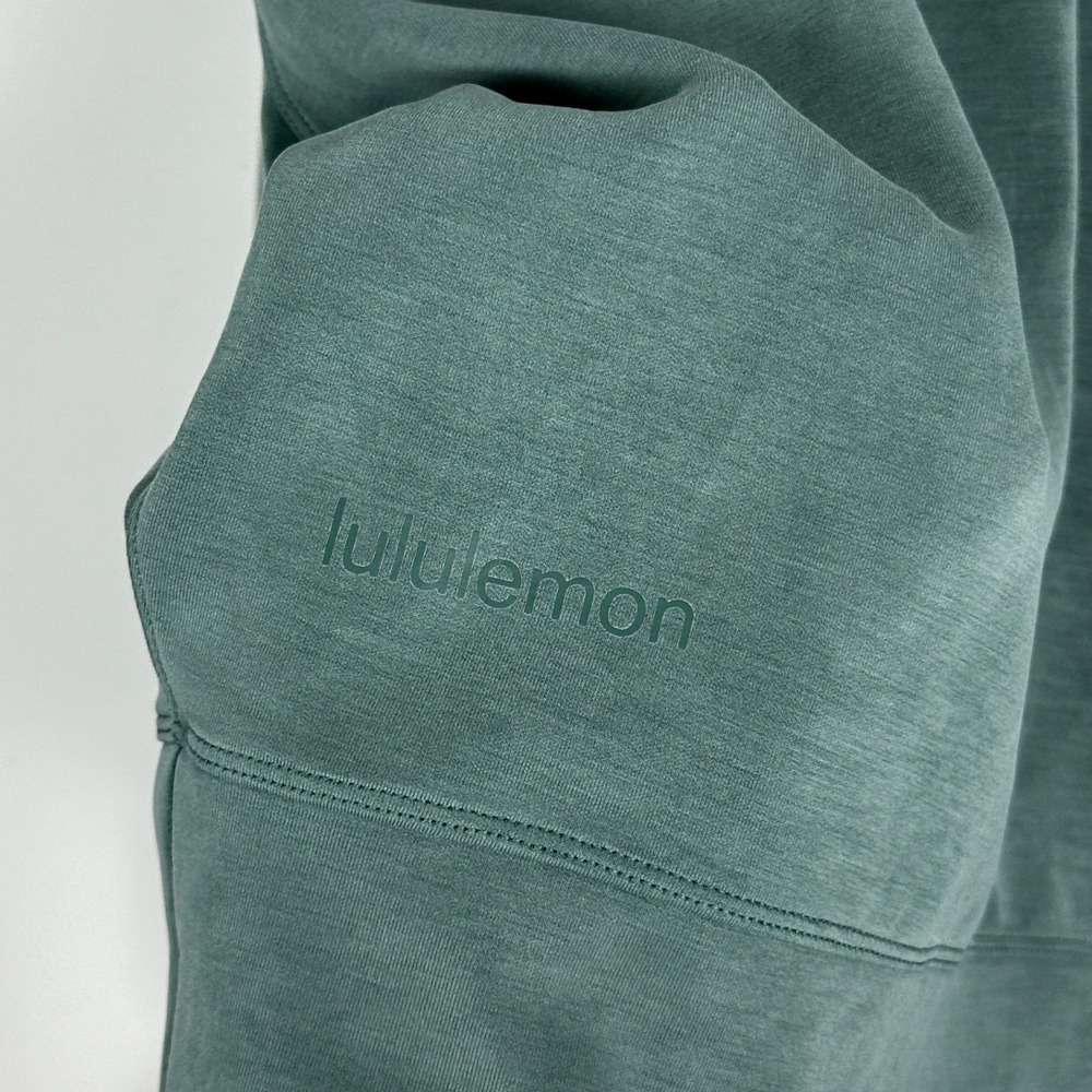Lululemon Softstreme Perfectly Oversized Cropped Crew Forrest Crew Womens Sz 10 - Picture 4 of 16